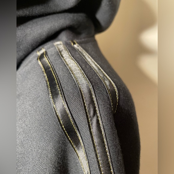 Adidas Cleveland Cavaliers The Association X-Large Full Zip Hoodie Black, Red - Picture 3 of 9